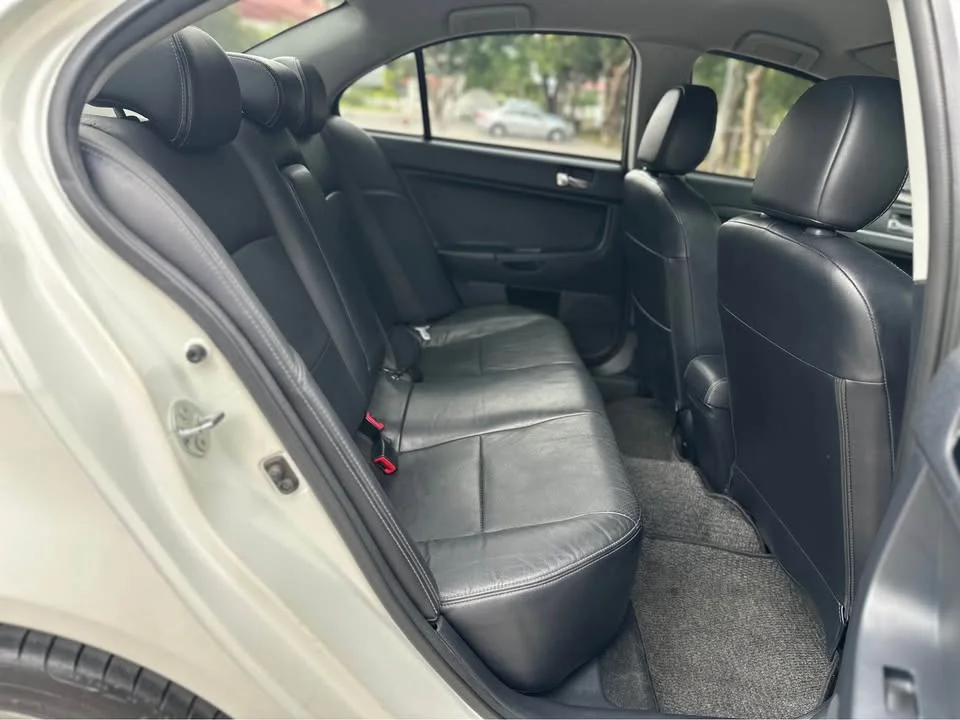 2011 Mitsubishi Lancer IX 2