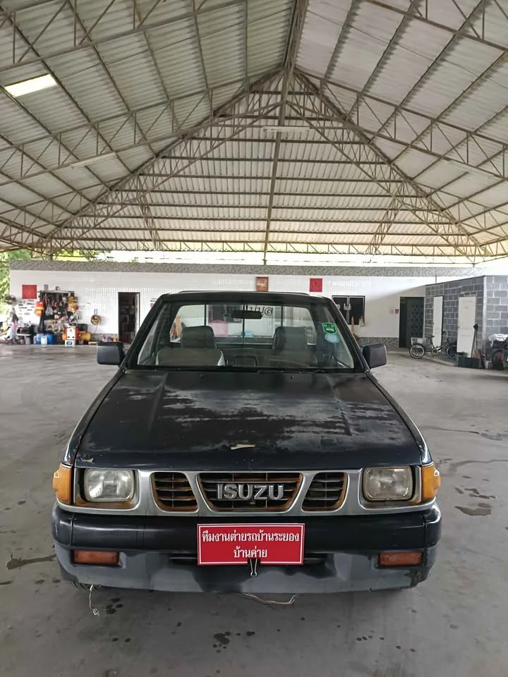 1995 Isuzu TFR III 2