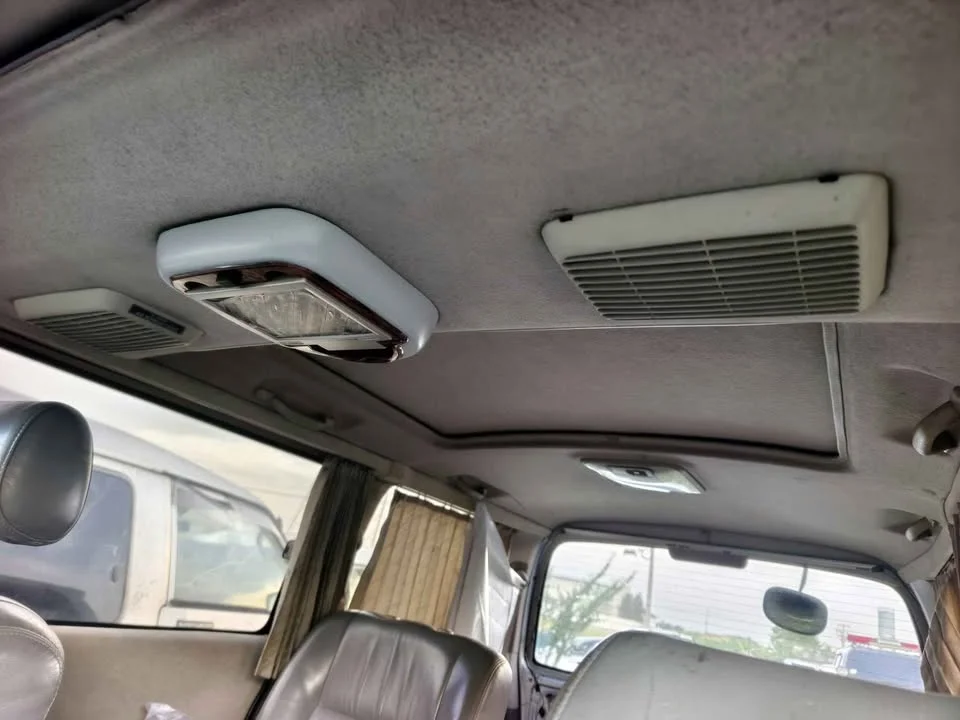 2000 Toyota Granvia H100 3