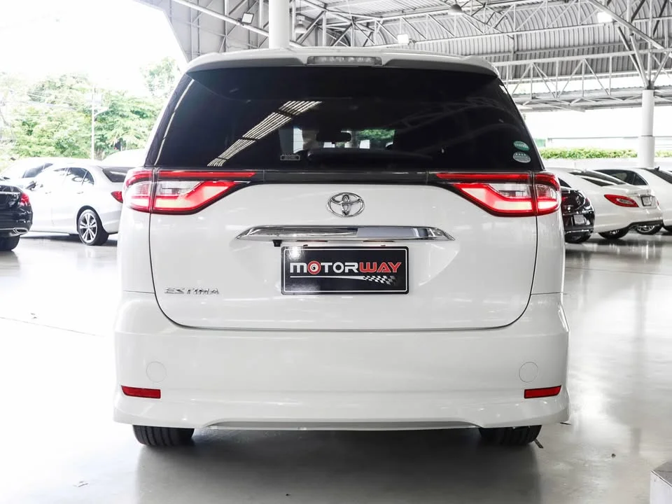 2018 Toyota Estima III 2