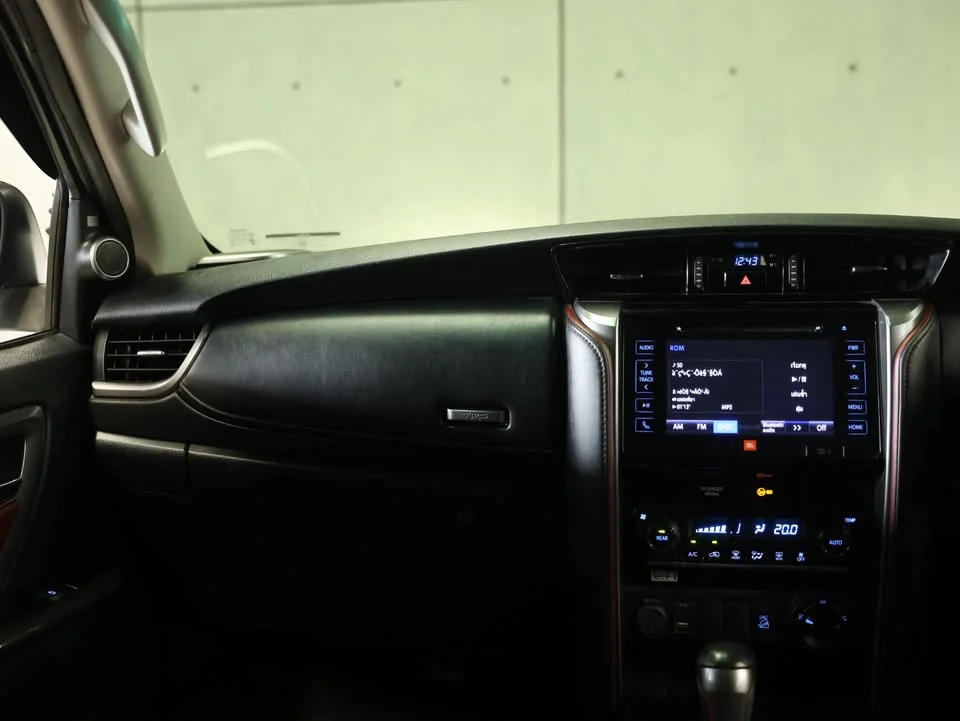 2019 Toyota Fortuner II 2
