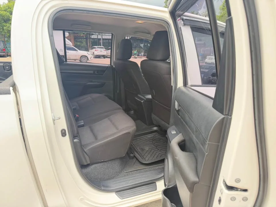 2022 Toyota Hilux VIII 2