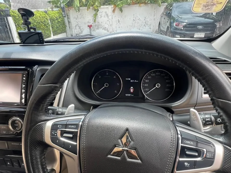 2019 Mitsubishi Pajero Sport III 3