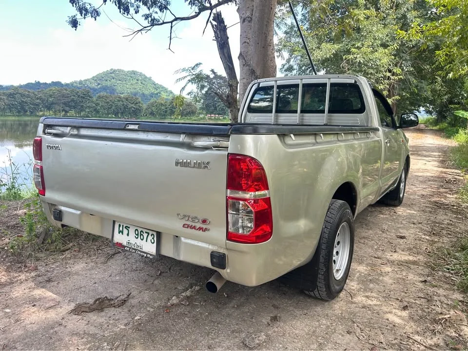 2013 Toyota Hilux VII 3