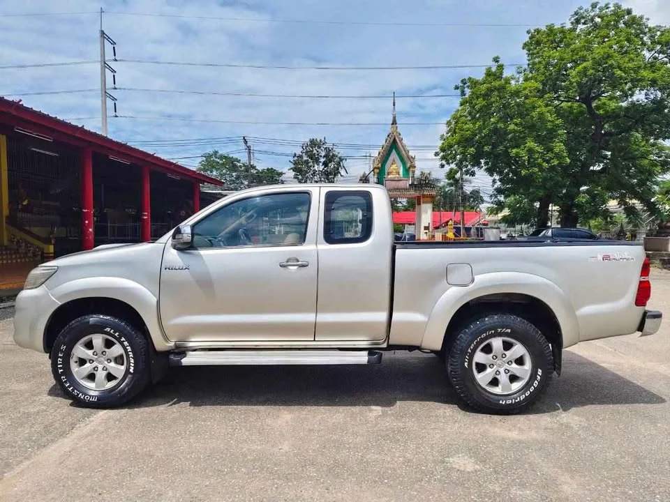 2012 Toyota Hilux VII 3