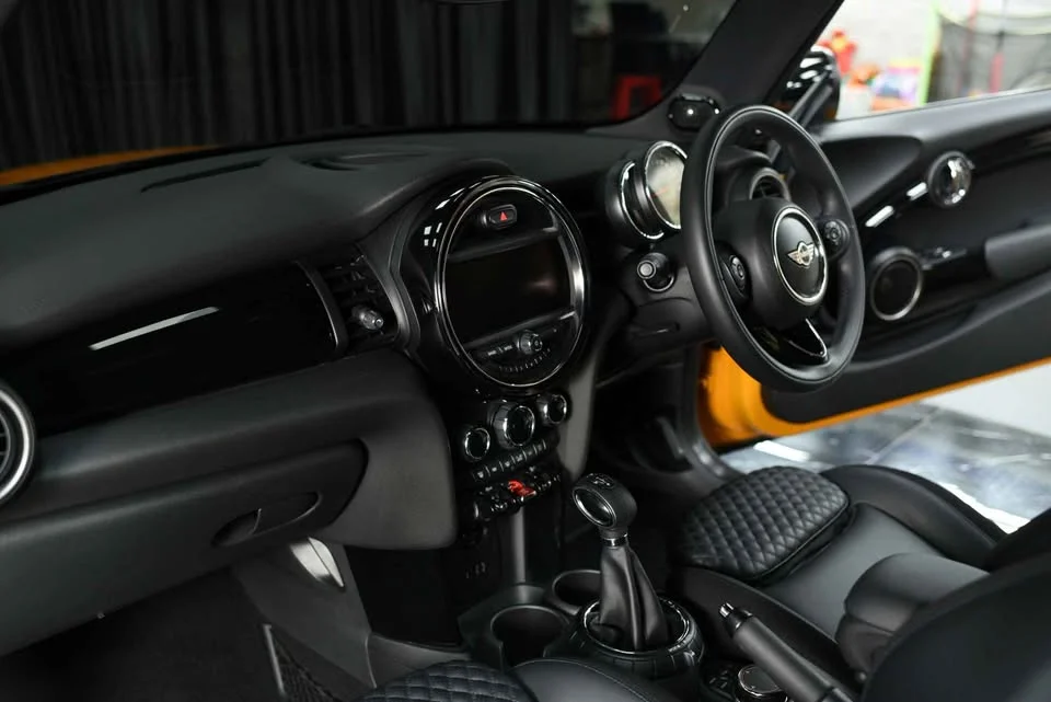 2015 Mini Hatch  III 3