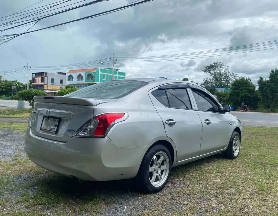 2011 Nissan Almera N17 3