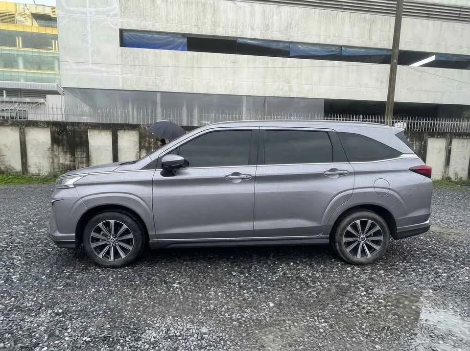 2023 Toyota Veloz III 2