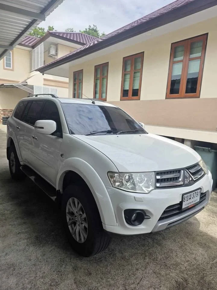 2015 Mitsubishi Pajero Sport II 2