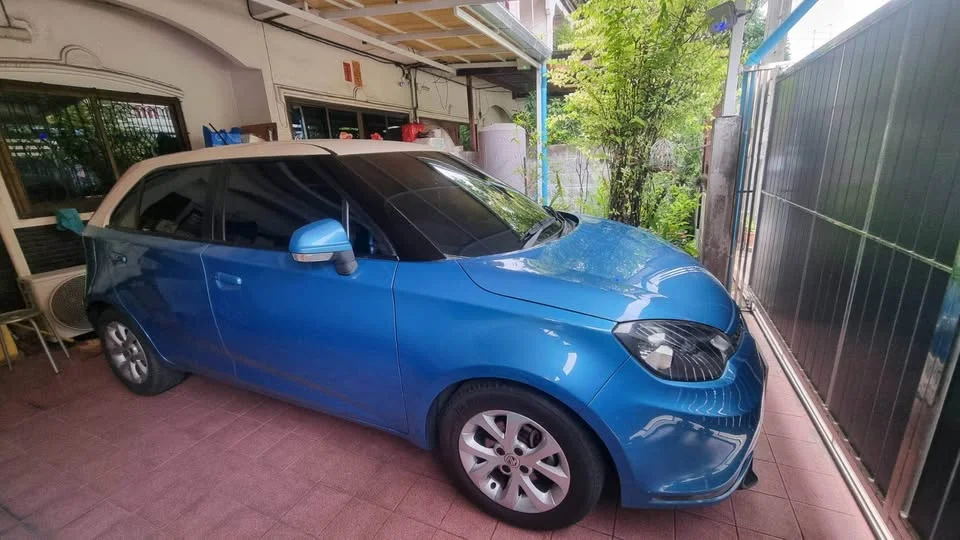2015 MG 3 II 3