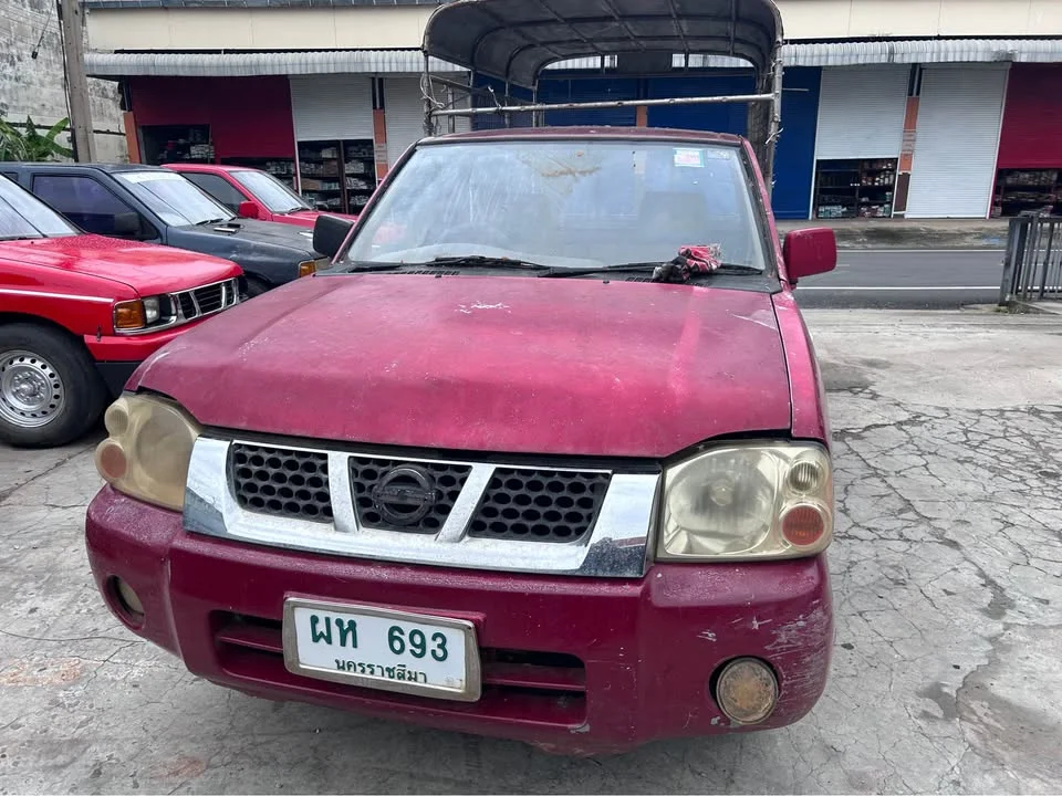 2005 Nissan Frontier I 2