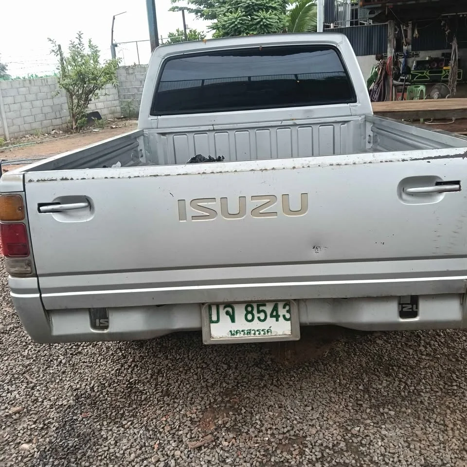 1994 Isuzu TFR III 2