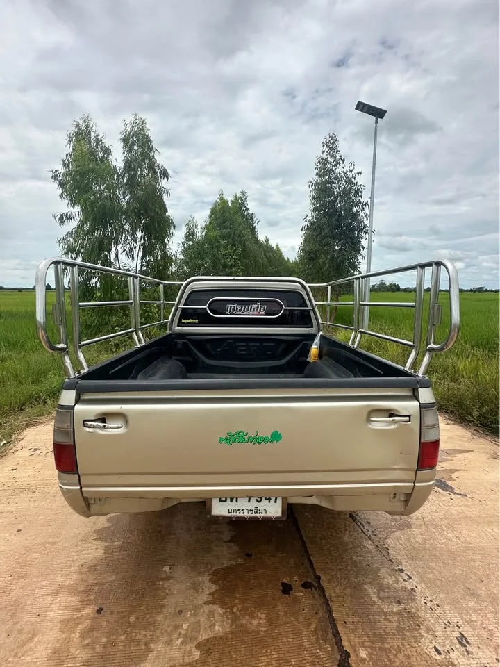 2001 Isuzu Faster Dragon Eyes III 2