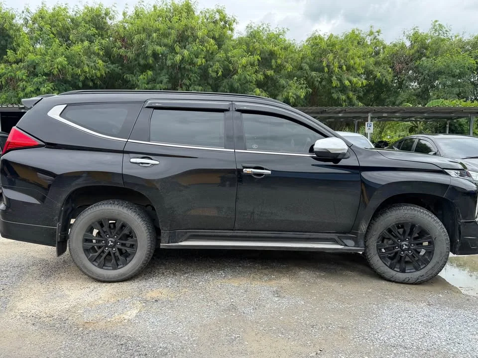 2023 Mitsubishi Pajero Sport III 2