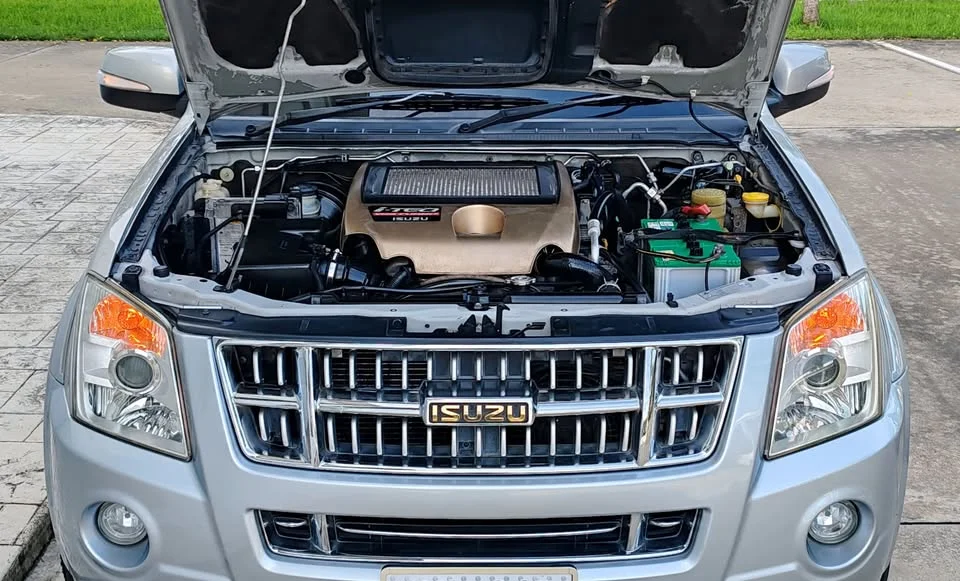 2007 Isuzu MU-7 2
