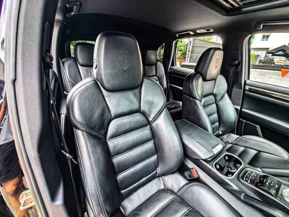 2010 Porsche Cayenne II 2