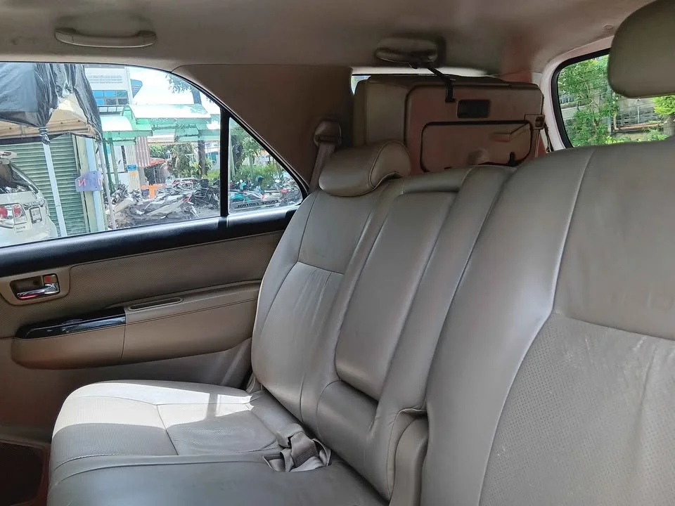 2010 Toyota Fortuner I 2