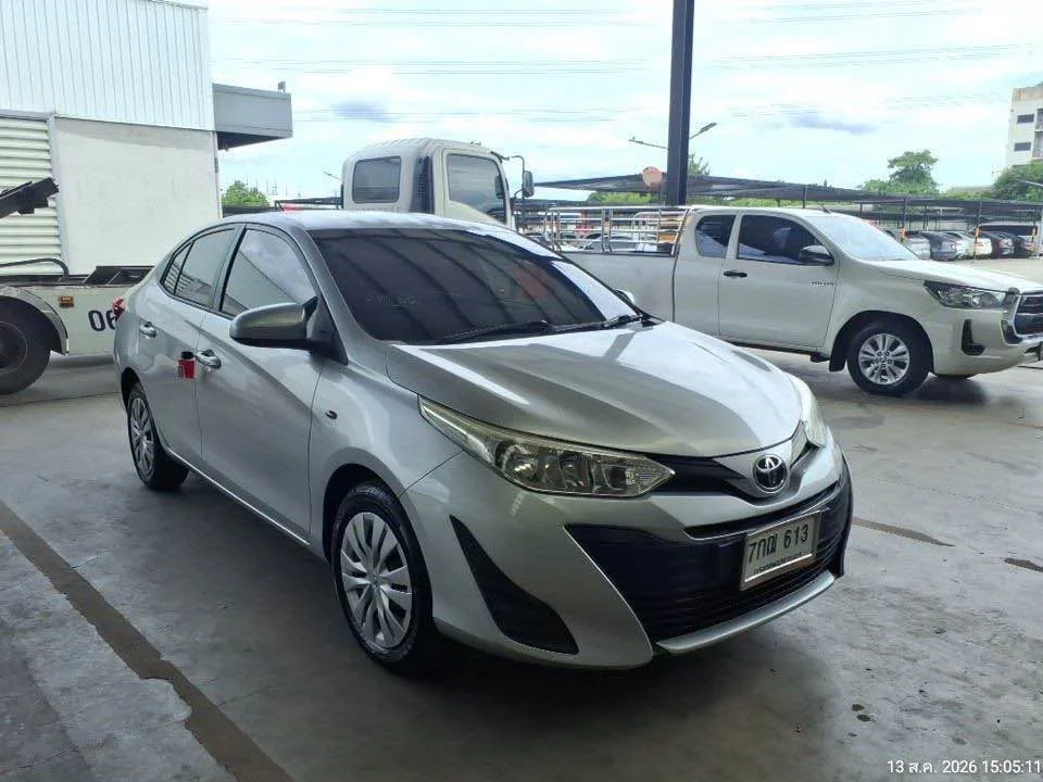 2017 Toyota Yaris ATIV III 2