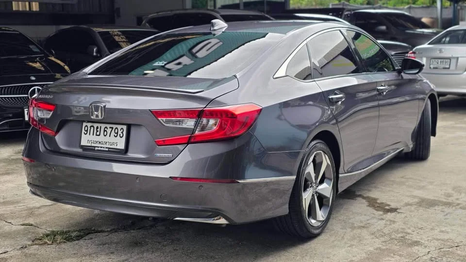 2020 Honda Accord X 3