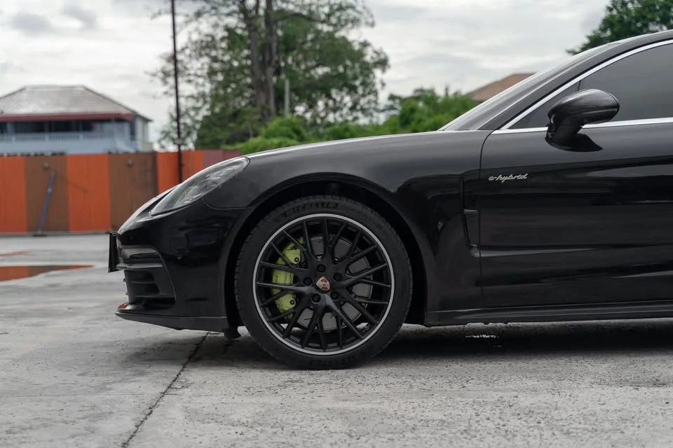2017 Porsche Panamera II 2