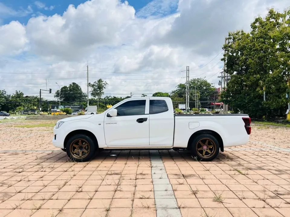 2021 Isuzu D-Max III (RG) 3