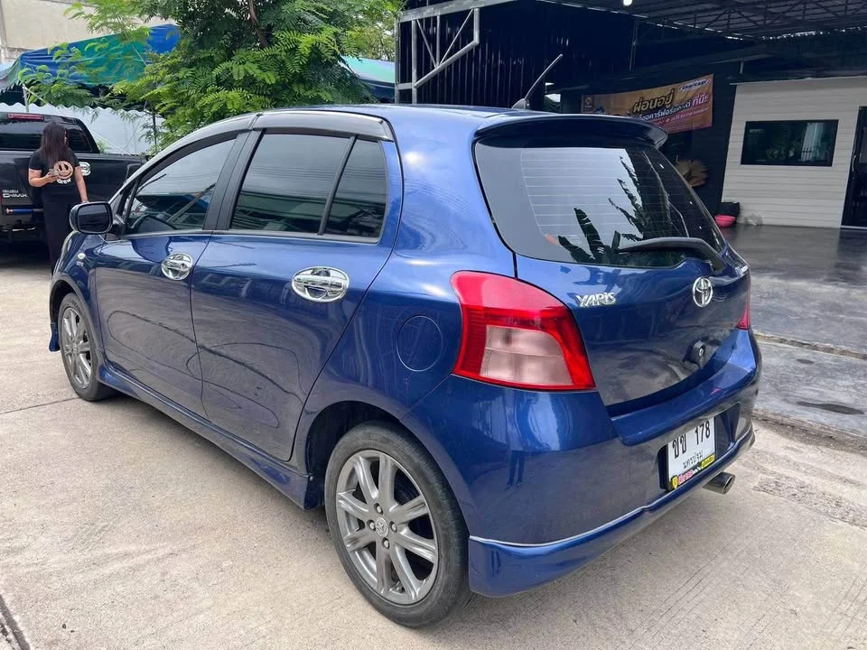 2007 Toyota Yaris II 3