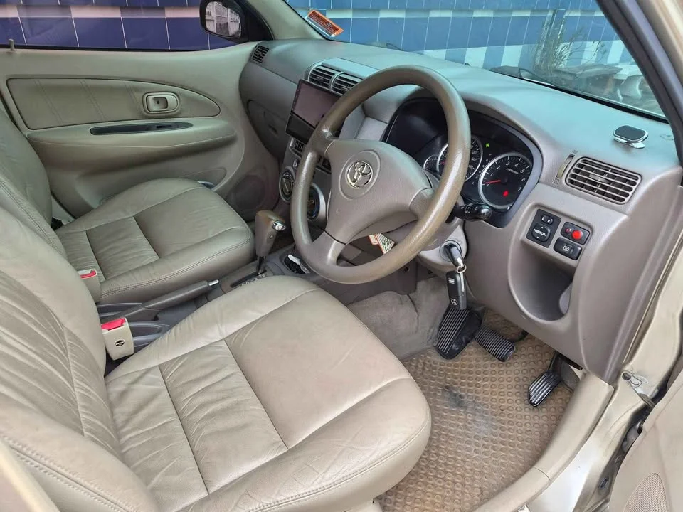 2008 Toyota Avanza I 3