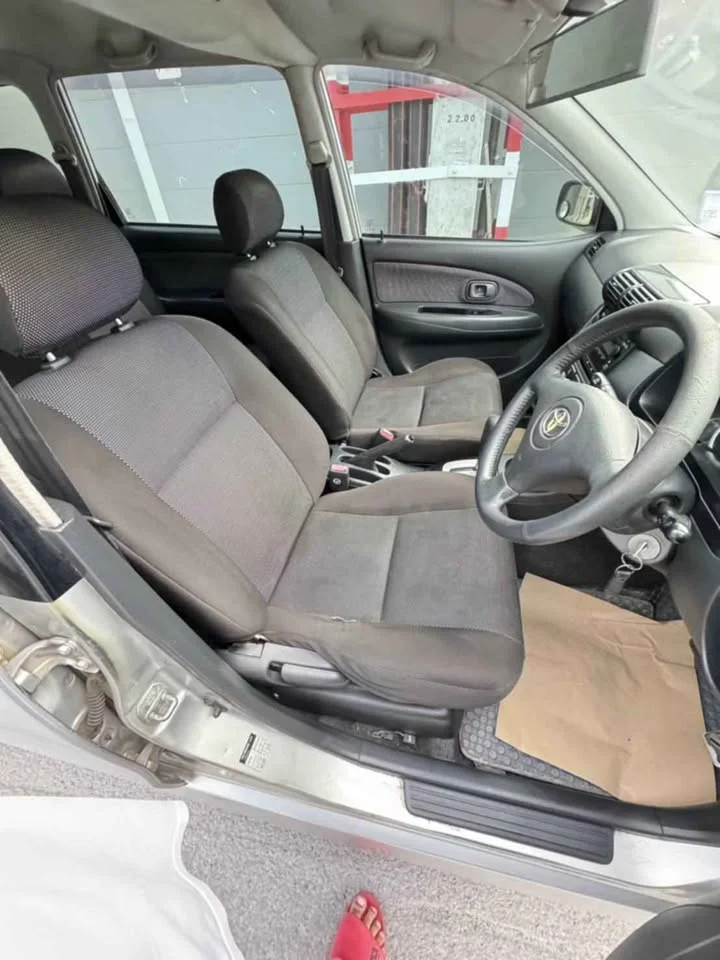 2003 Toyota Avanza I 3