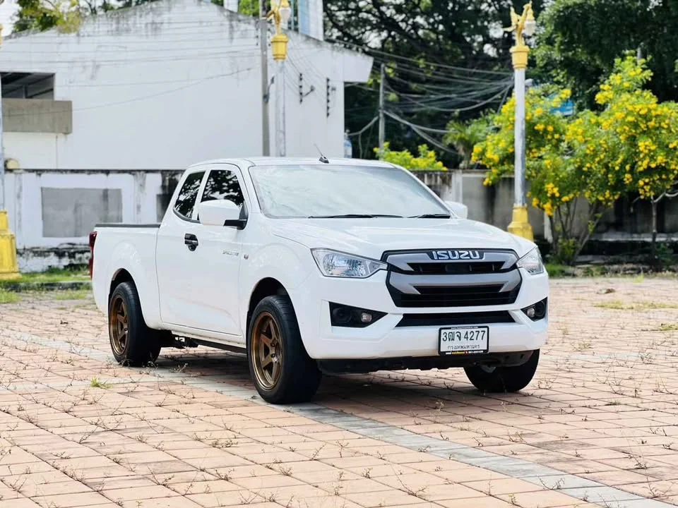 2021 Isuzu D-Max III (RG) 3