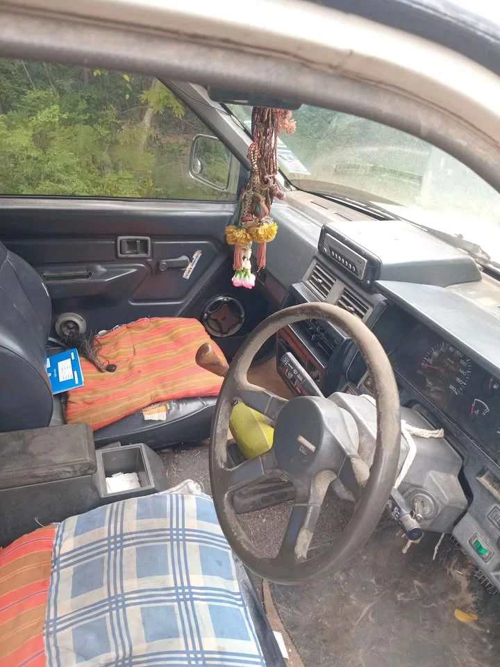 1994 Nissan Big M D21 2