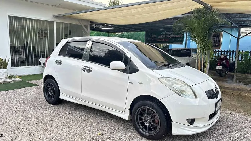 2007 Toyota Yaris II 3