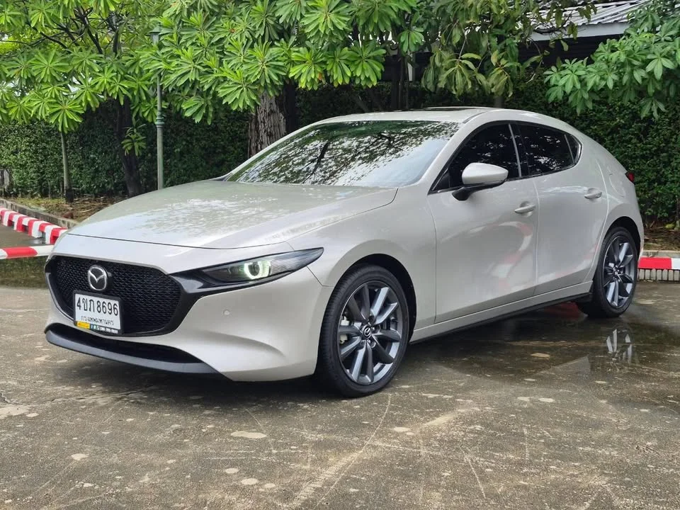 2024 Mazda 3 IV 2