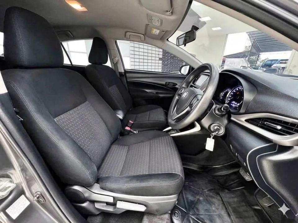 2020 Toyota Yaris ATIV III 3