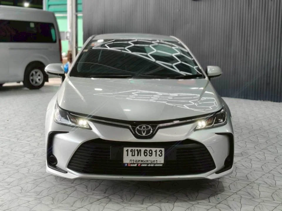2020 Toyota Corolla Altis XII (E210) 3