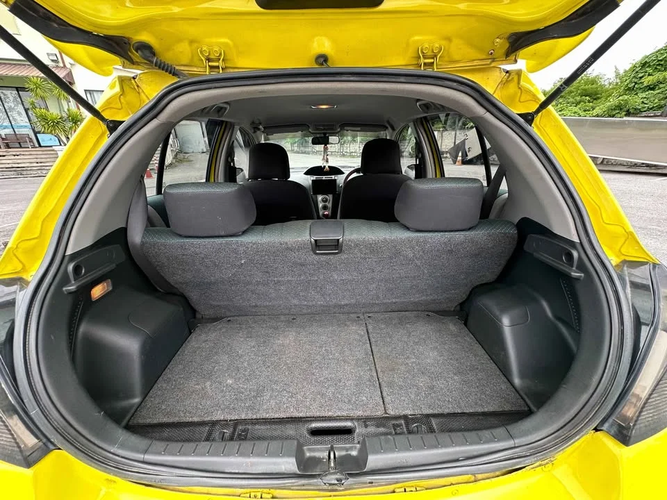2007 Toyota Yaris II 2