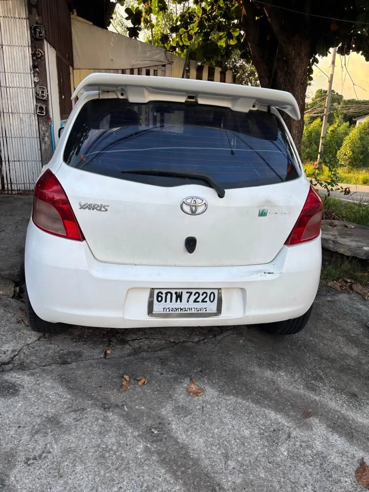 2008 Toyota Yaris II 2