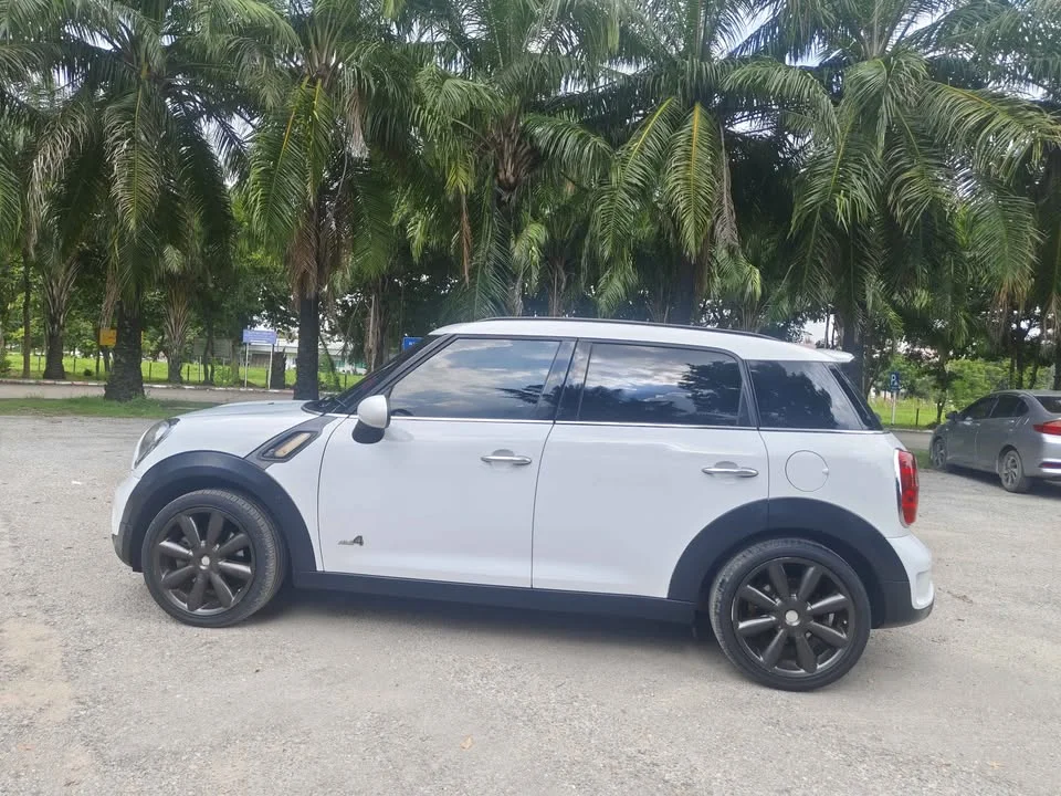 2011 Mini Countryman I 3