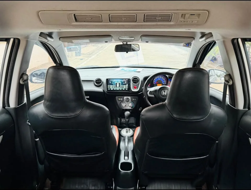 2014 Honda Mobilio II 2