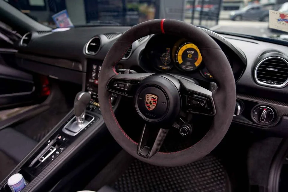 2017 Porsche 718 Boxster and Cayman IV 3