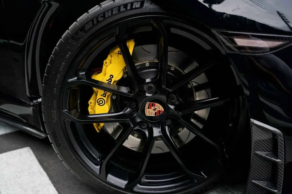 2017 Porsche 718 Boxster and Cayman IV 2