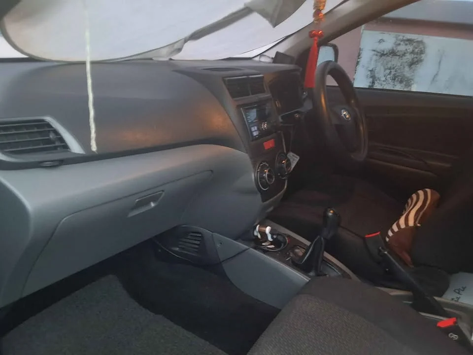 2013 Toyota Avanza II 3