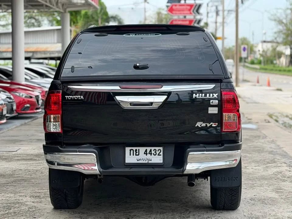 2015 Toyota Hilux VIII 3