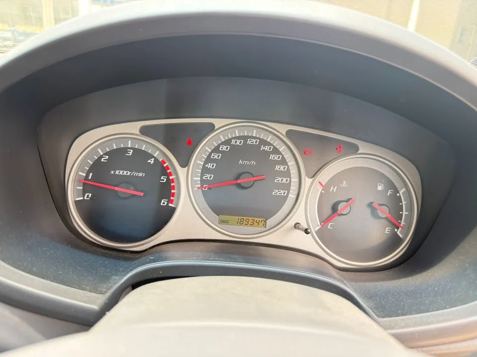 2005 Isuzu D-Max I 2