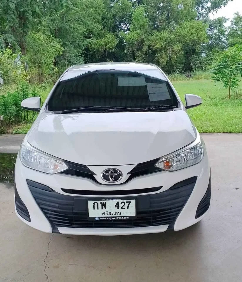 2019 Toyota Yaris ATIV III 2