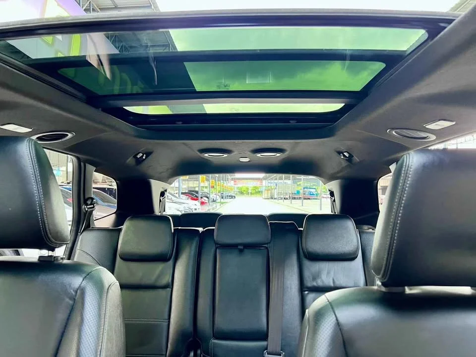 2019 Ford Everest II 2