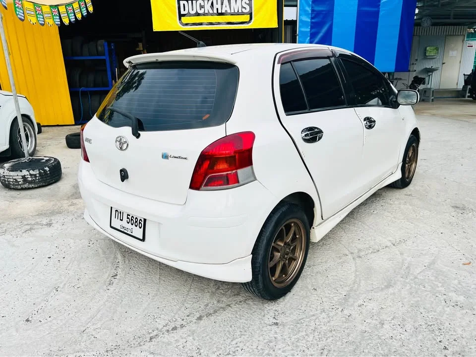2009 Toyota Yaris II 3