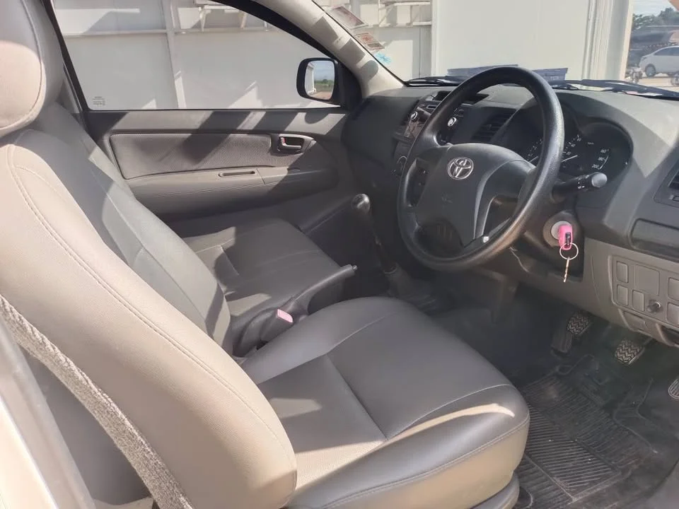 2015 Toyota Hilux VII 2