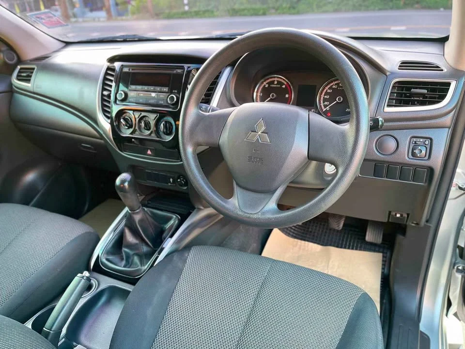 2018 Mitsubishi Triton V 3