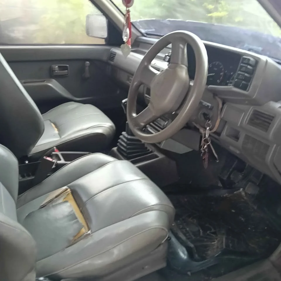 1996 Isuzu TFR III 2
