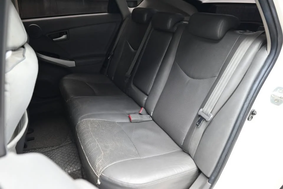 2011 Toyota Prius III 3